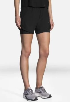 BROOKS CHASER 5" SHORT - Kurze Sporthose - Razzmatazz -Brooks Geschäft 604569365a5c416cbf84db0c8dd06b8c