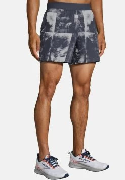 BROOKS SHERPA 5" SHORT - Kurze Sporthose - Concrete Cloud Dye Print