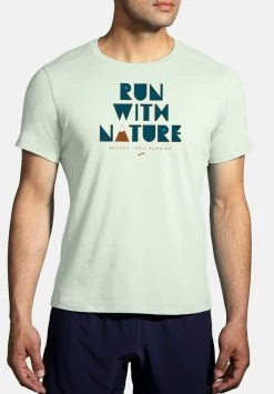BROOKS DISTANCE SHORT SLEEVE 2.0 - T-Shirt Print - Mist Run With Nature 8 BROOKS DISTANCE SHORT SLEEVE 2.0 - T-Shirt Print - Mist Run With Nature -Brooks Geschäft a8821ef7fb2e43c5a5faf9d44557d06f 1