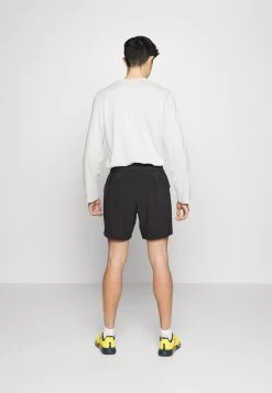 BROOKS Sherpa 7" 2-in-1 Short - Kurze Sporthose - Black -Brooks Geschäft d18c863ceaa346b29f5ea22ca617b978