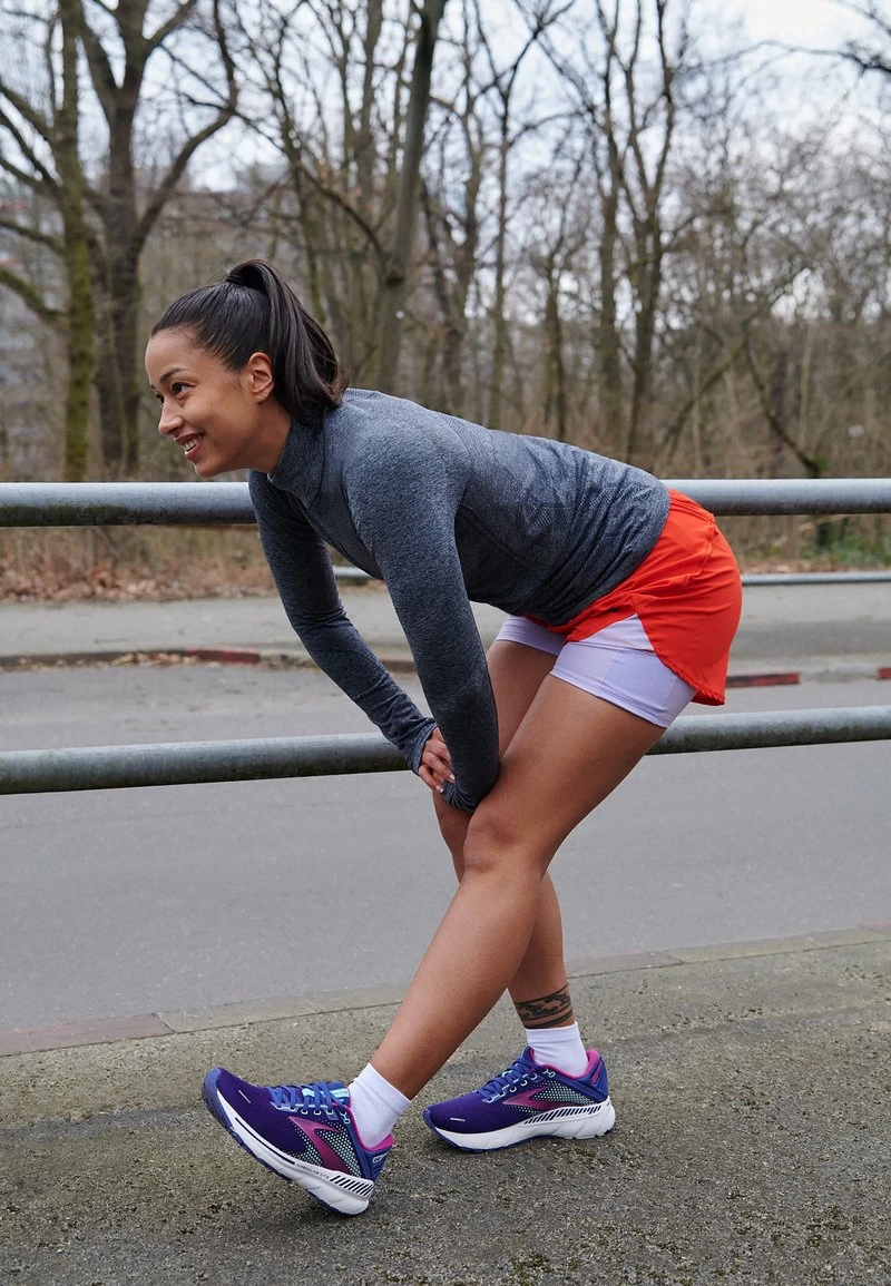 BROOKS ADRENALINE GTS 22 - Laufschuh Neutral - Navy/yucca/pink 1 BROOKS ADRENALINE GTS 22 - Laufschuh Neutral - Navy/yucca/pink