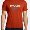 DISTANCE SHORT SLEEVE 2.0 - T-Shirt Print - Htr Red Clay Brooks Logo
